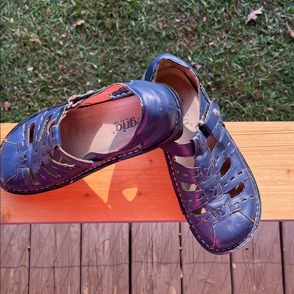 Alegria Navy Leather Women's Flats